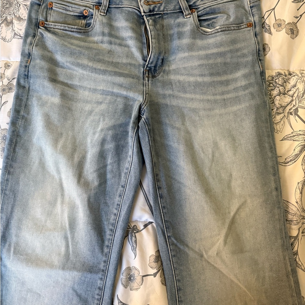 American Eagle “Favorite Boyfriend” Women's Light Blue Jeans
